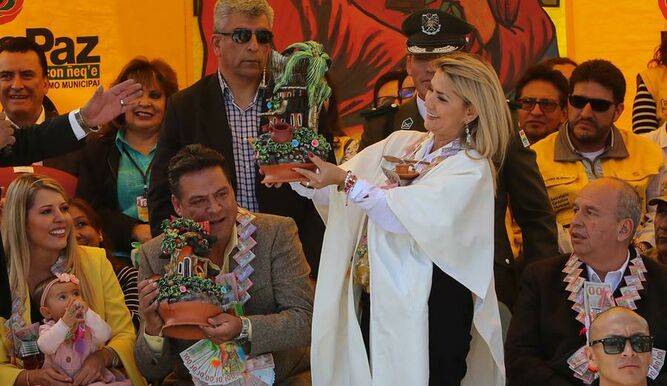 Confirma Áñez que será candidata en las próximas elecciones de Bolivia