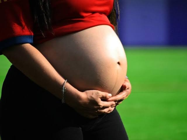 Proponen que se dupliquen las penas en extorsión a embarazadas 
