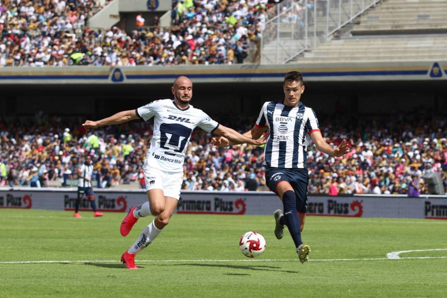 Pumas le pega al campeón Rayados