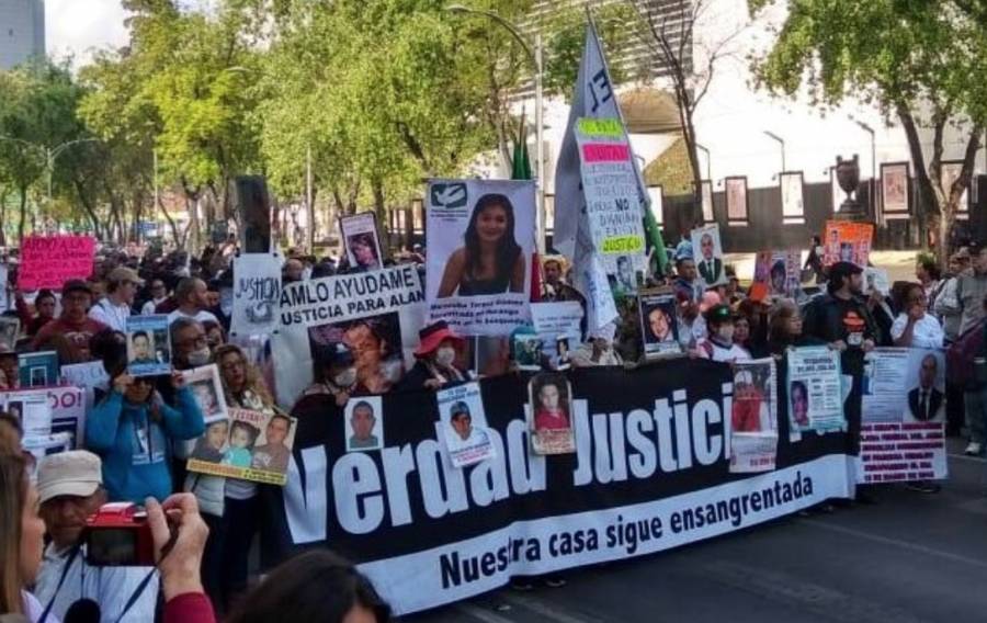 Marcha por la Paz recorre Paseo de la Reforma