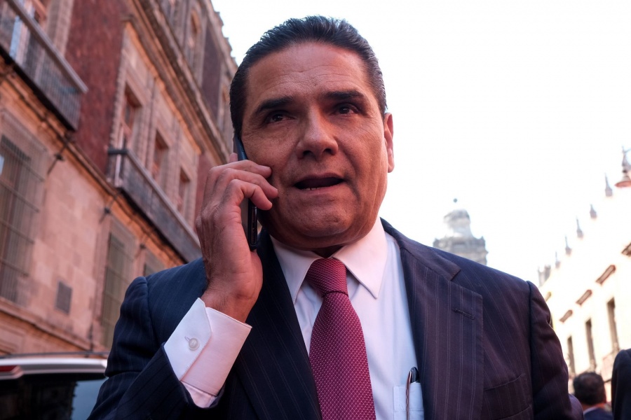 Silvano Aureoles aún analiza adhesión a Insabi y Narro desconfía 