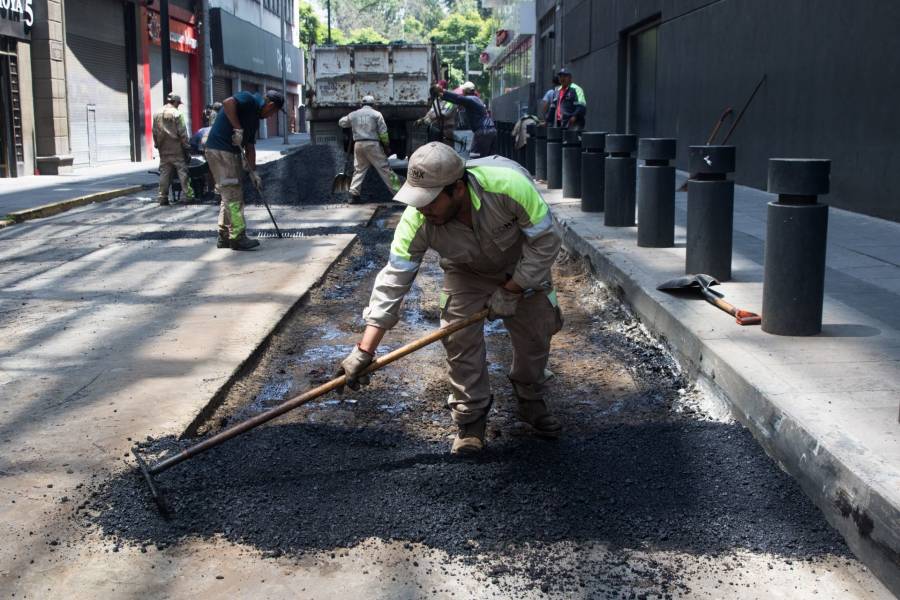 Ciudadanos más preocupados por los baches, que por la seguridad: AMLO