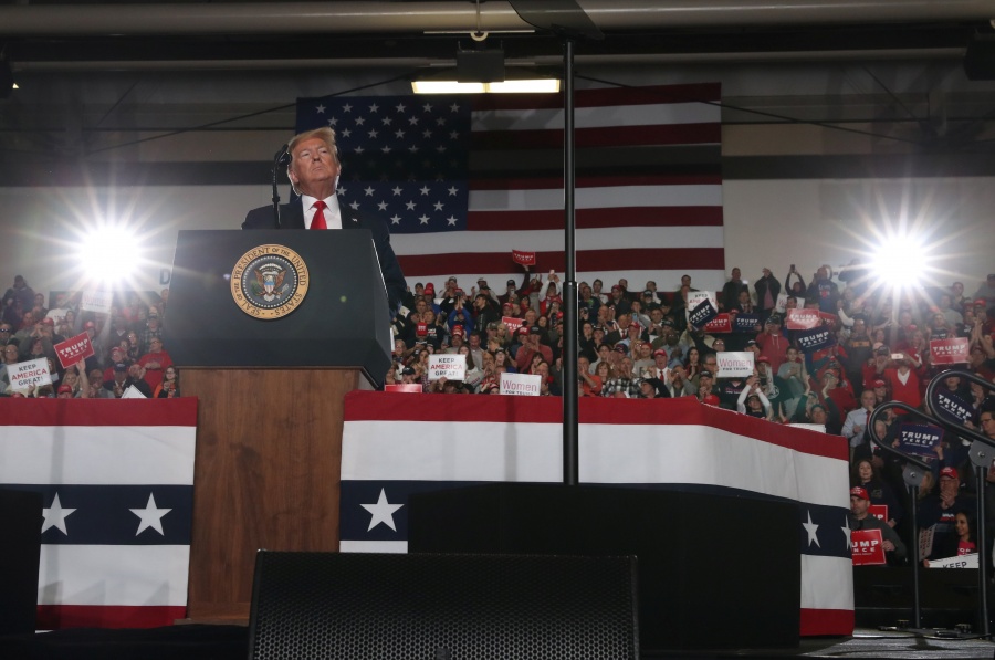 Trump asegura que México está pagando el muro