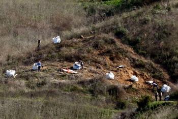 Recuperan cuerpos de la víctimas del accidente donde murió Kobe Bryant