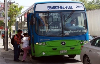 Transporte pide subsidio como AMLO le sugiri&oacute; a El Bronco