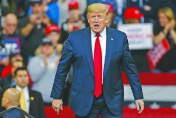 Se cae principal promesa electoral de Trump: una econom&iacute;a fuerte