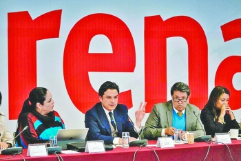 Robledo llama a apoyar nuevo modelo de salud