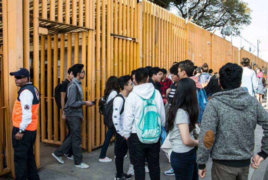 Estudiantes de Prepa 9 inician clases extramuros