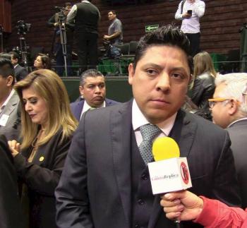 Felicita Diputado Gallardo a Contra Réplica por sus nuevas ediciones en San Luis y Puebla