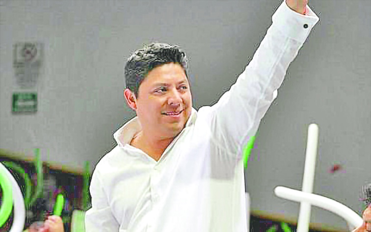 Felicitan a ContraR&eacute;plica por las ediciones en San Luis y Puebla 