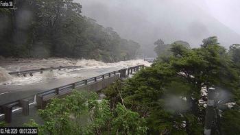 Inundaci&oacute;n en Nueva Zelanda deja atrapadas a m&aacute;s de 300 personas