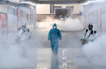 Virus cierra los cielos de China
