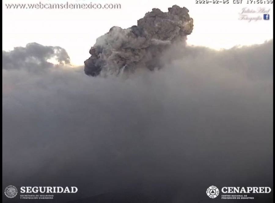 Registra volcán Popocatépetl explosión que asusta a poblanos