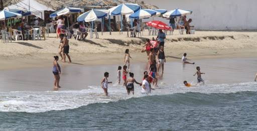 Suspender fines de semana largos afectará comercio, servicios y turismo