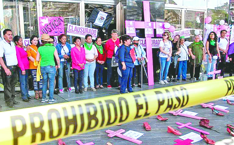 Morena niega que FGR haya propuesto eliminar feminicidio 