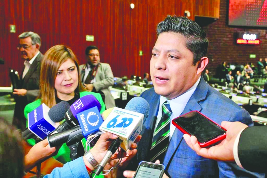 Gallardo convoca a la unidad en el tema de salud