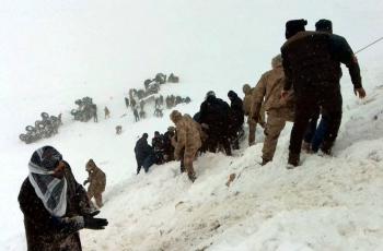 Segunda avalancha en Turqu&iacute;a mata a decenas de rescatistas