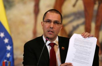 Canciller de Venezuela califica a Trump de 