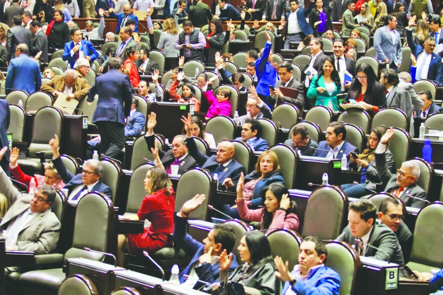 Diputados avalan que no prescriba la pederastia