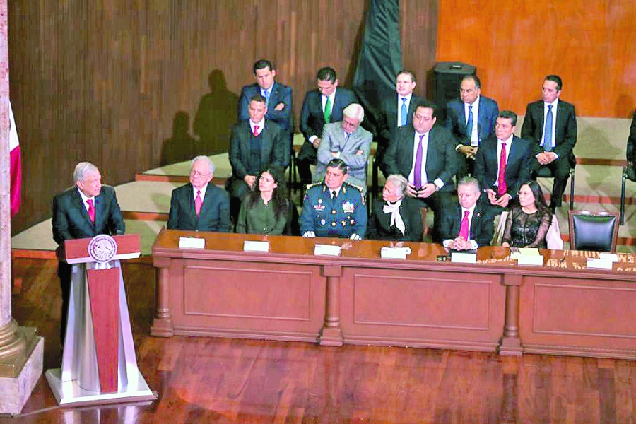 Reformas de la 4T crean nueva Constitución, afirma AMLO 