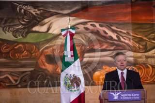 Arturo Zaldívar acepta colaborar en informes sobre caso Ayotzinapa