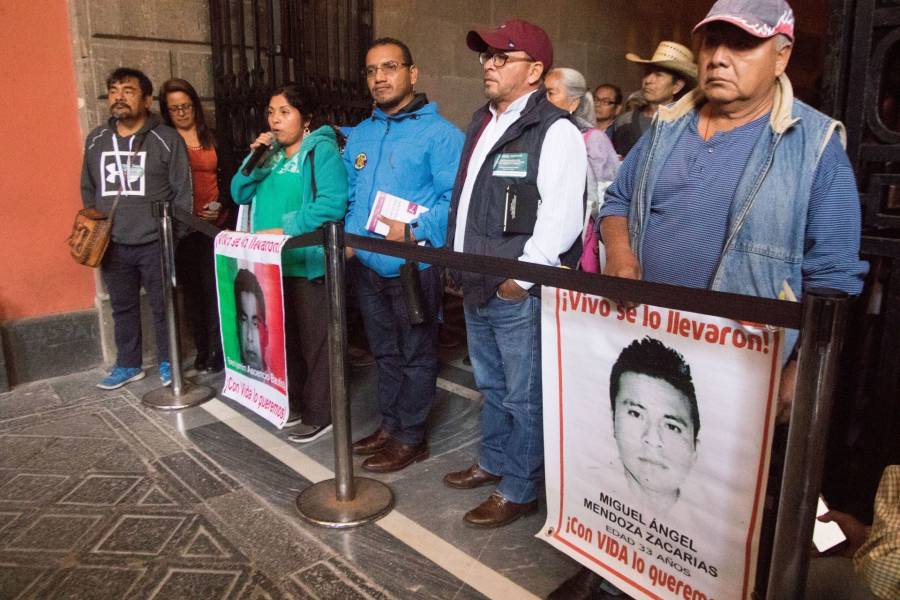 Asunto de Estado resolver caso Ayotzinapa, dice López Obrador