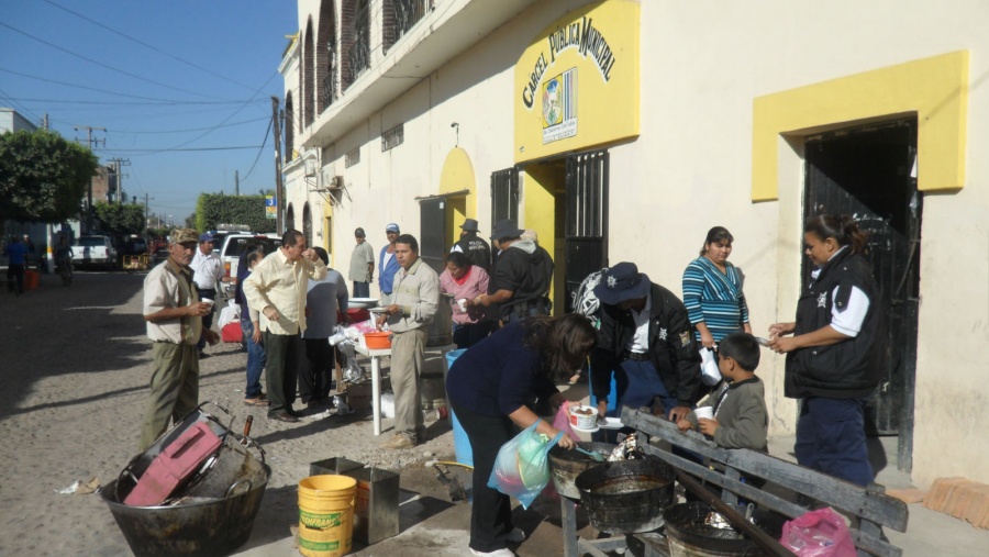 …Y en penales también venden arreglos