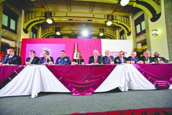 Convencen a 200 de IP comprar cachitos para rifa de TP-01