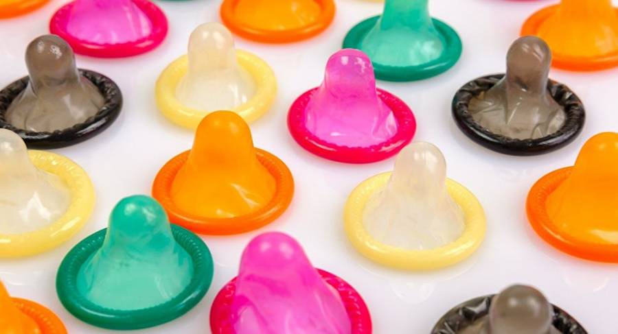 Distribuyen en el Metro más de 80 mil condones en 24 estaciones