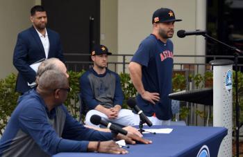 Astros de Houston se disculpan por robo de señas