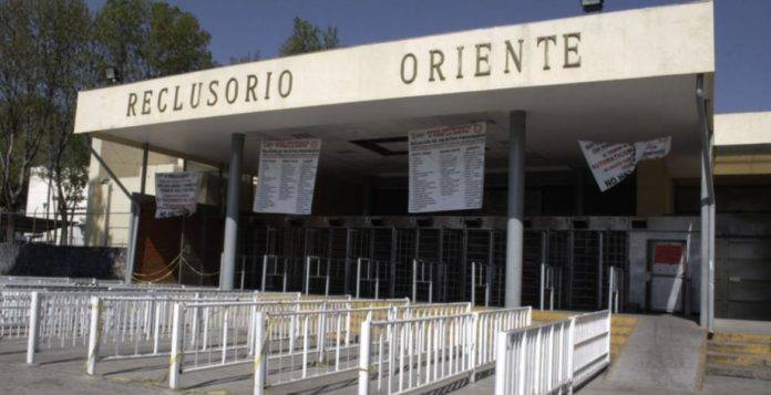 Decomisan celulares y sustancias no permitidas en operativo en Reclusorio Oriente