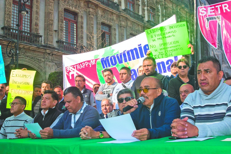 Transportistas amagan  con otra megamarcha