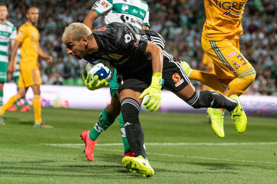 Santos vuelve a ganar al vencer a Tigres en Liga MX