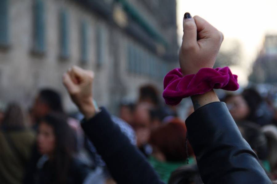 Se registran nuevas protestas feministas en Palacio Nacional