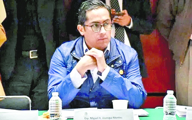 Morenista presenta iniciativa para “democratizar” a la UNAM 