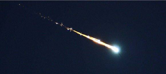 Protección Civil confirma avistamiento de meteorito en cielo mexicano