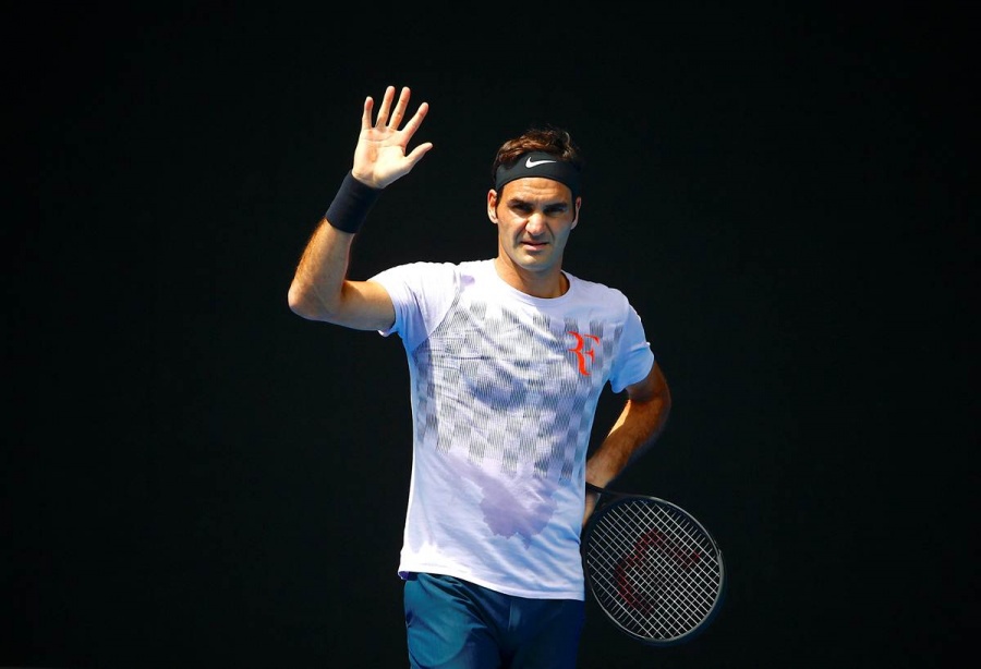 Federer se somete a cirugía y deja ir más de 3 mil puntos