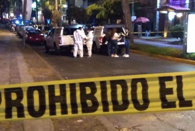 Ataque en bar de Cuernavaca deja un muerto y un periodista desaparecido