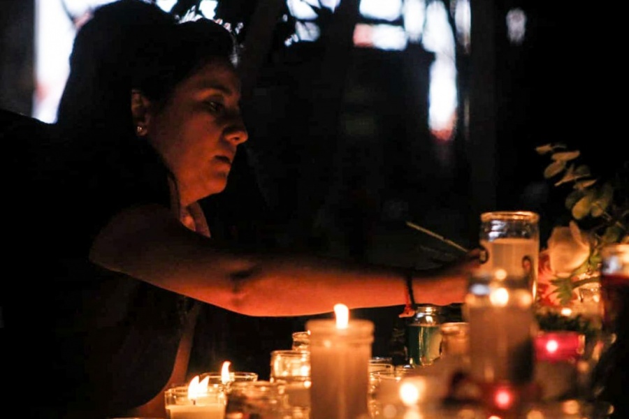 Llama AMLO a atender las causas en feminicidios 