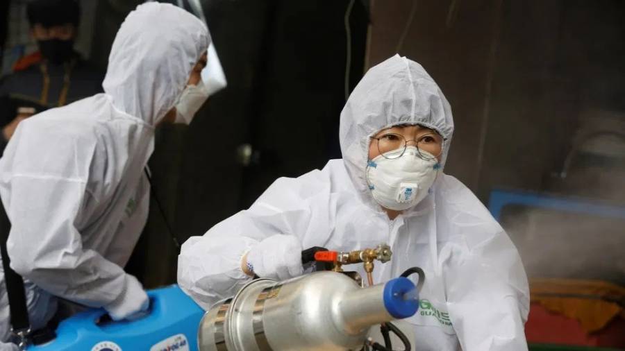 Ya son 2 mil 744 muertos por Covid-19 en China