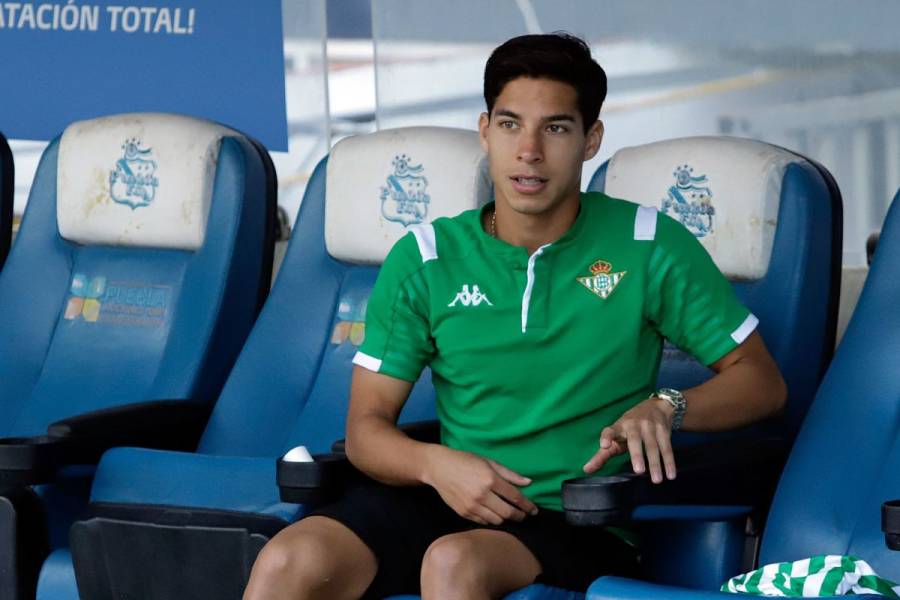 Lainez y Álvarez encabezan la lista preliminar del Tri para el preolímpico