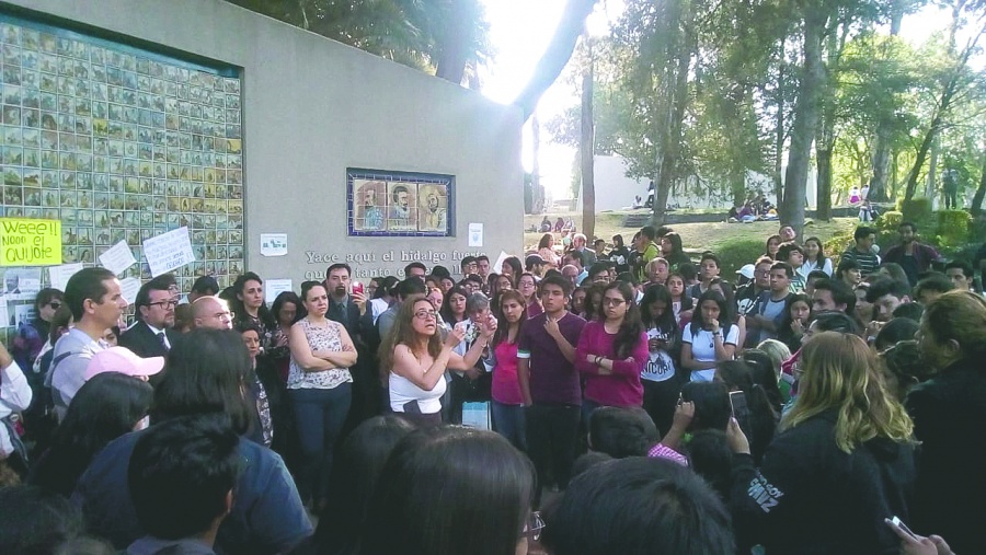 Veterinaria suspende clases; urgen seguridad 