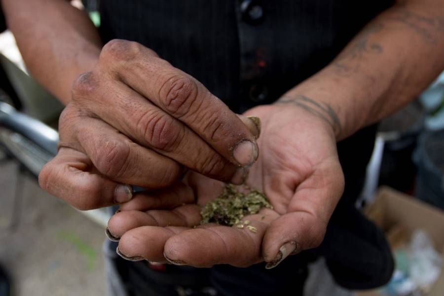 Rechaza AMLO legalizar marihuana para uso lúdico