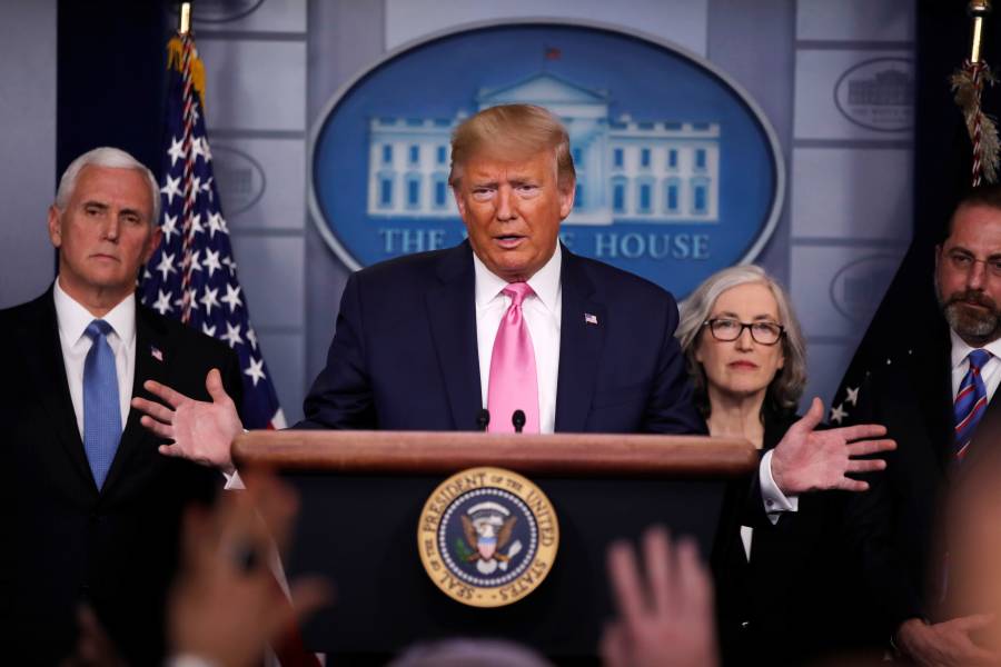 Trump anuncia creación de equipo para contener el Covid-19 en EU