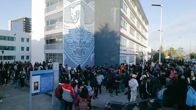 Toman facultades alumnos de la BUAP por asesinatos