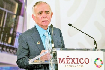 Sin crecimiento ser&aacute; dif&iacute;cil abatir pobreza: Romo