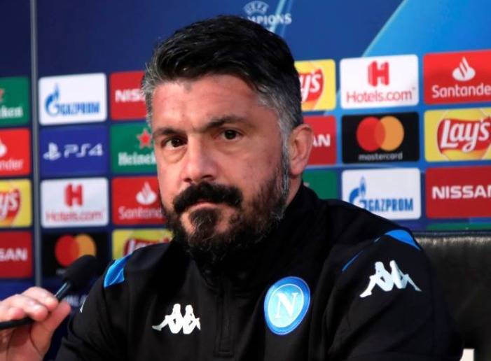 Hirving Lozano se queda en la banca; Gattuso busca futbolistas útiles