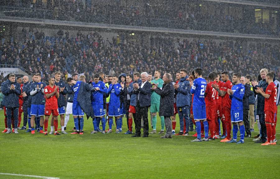 Hoffenheim protesta en partido contra Bayern Munich