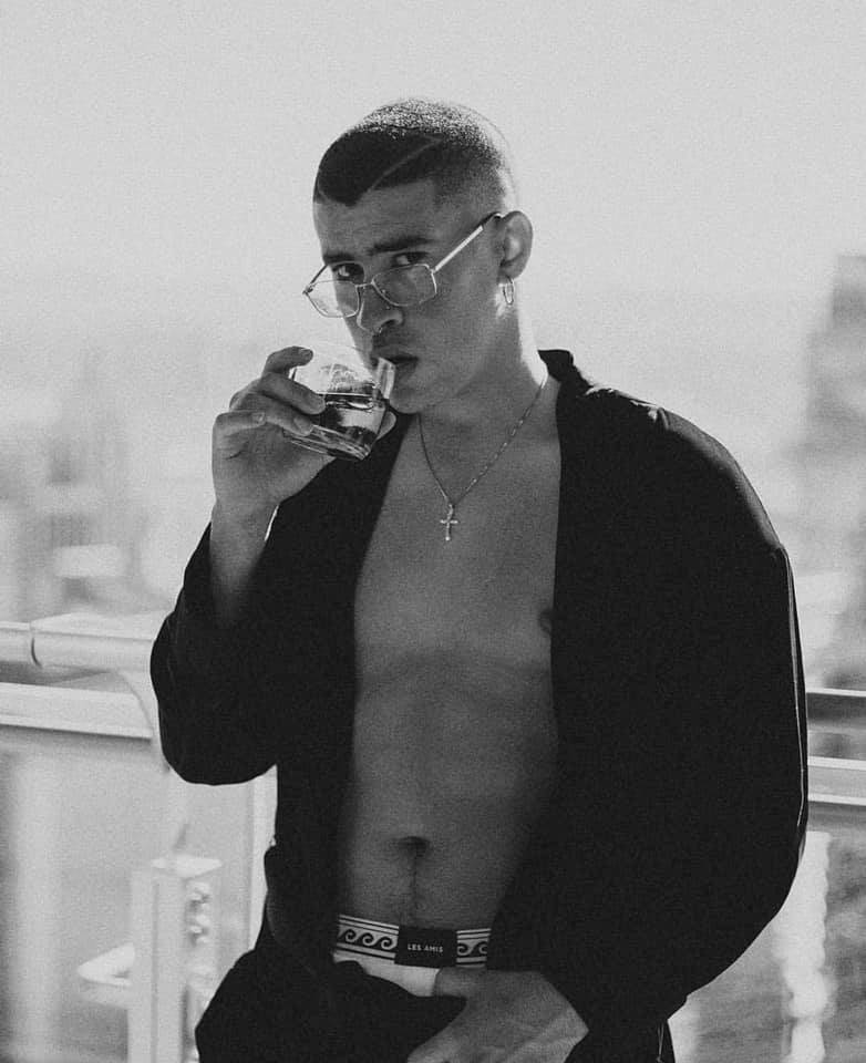 Bad Bunny se posiciona entre los m&aacute;s escuchados en Spotify
