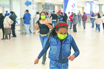 P&aacute;nico sin tapabocas; gel y mascarillas escasos y caros